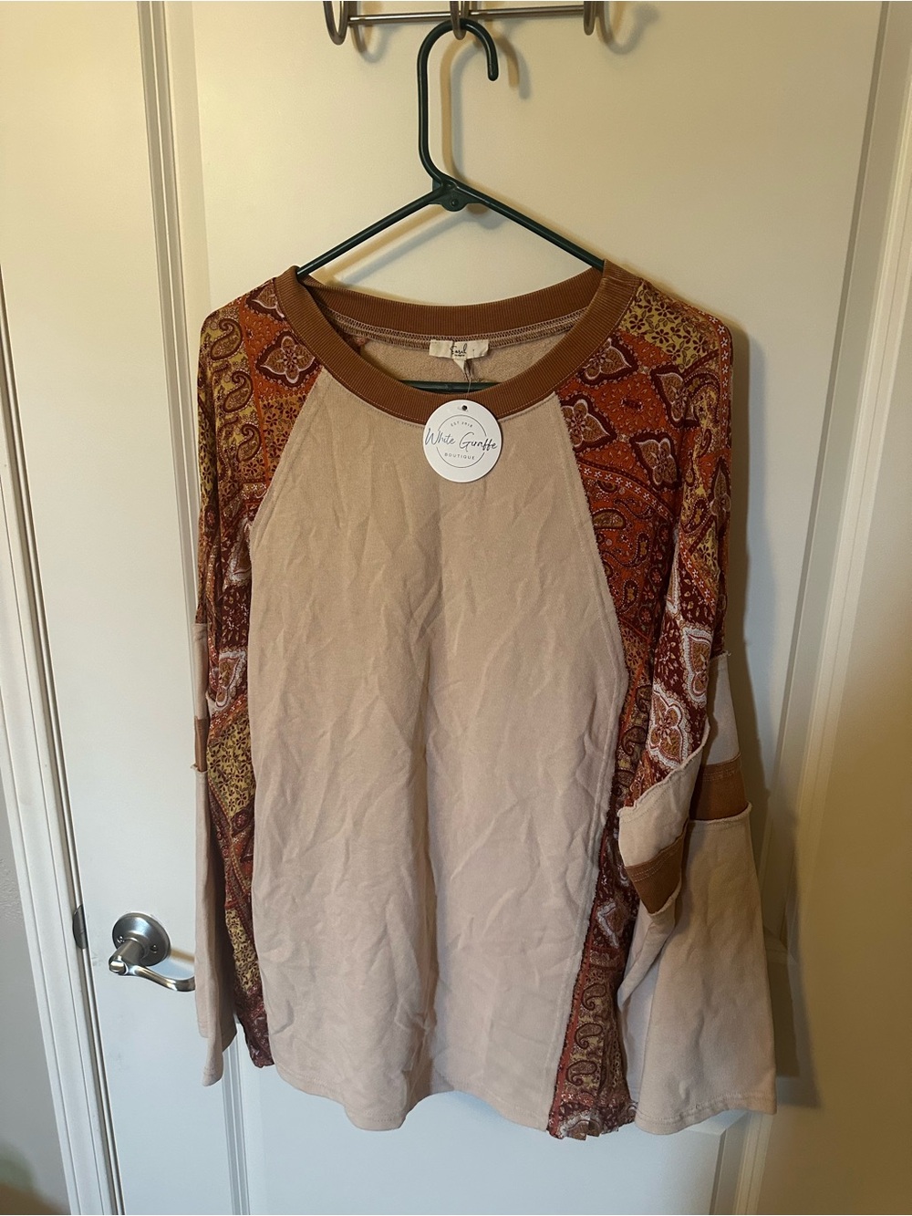 easel Long Sleeve Raglan Top in Beige and Rust Patchwork